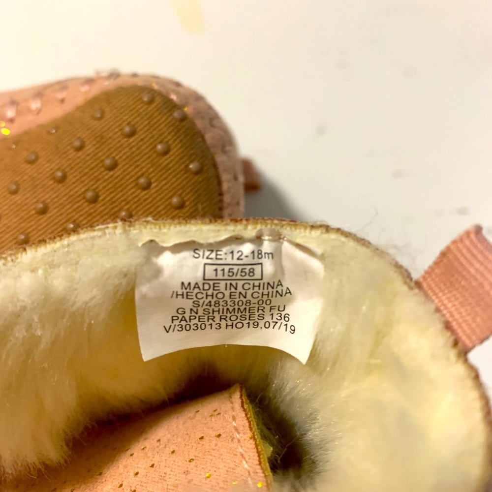 🎉Host Pick🎉 NWOT- Toddler Winter Moccasins - Picture 5 of 6